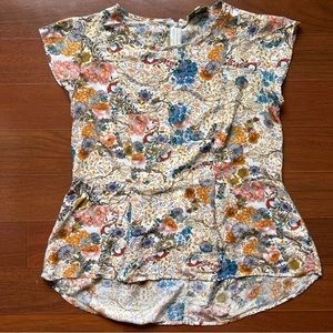 Lucy & Laurel floral top